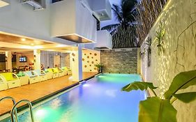 Beachwood Hotel & Spa Maldives Guest House