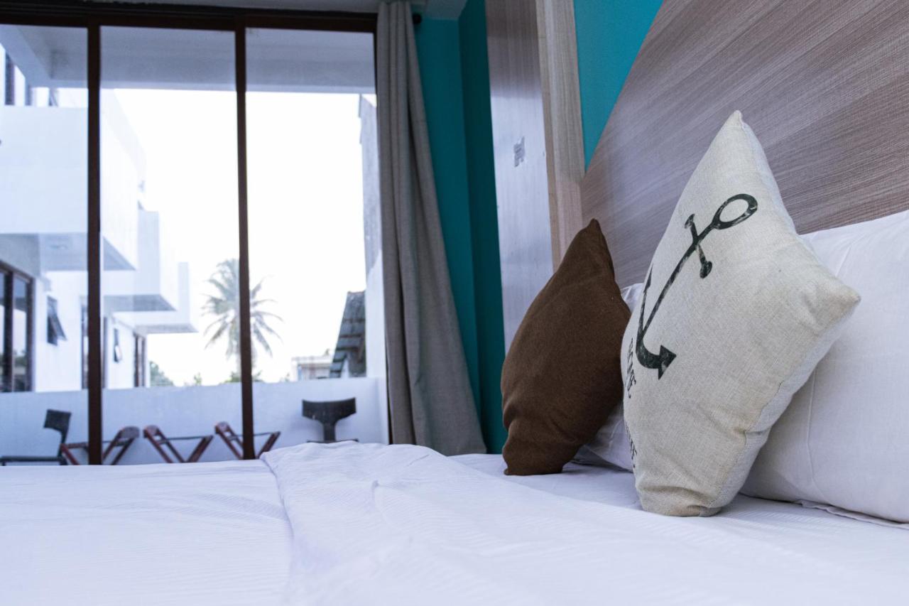 Aquzz Hotel & Spa - Maldives Маафуши Экстерьер фото