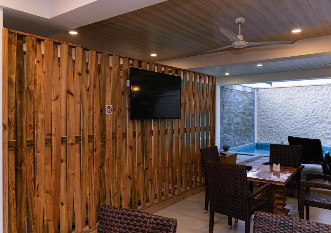 Aquzz Hotel & Spa - Maldives Маафуши Экстерьер фото