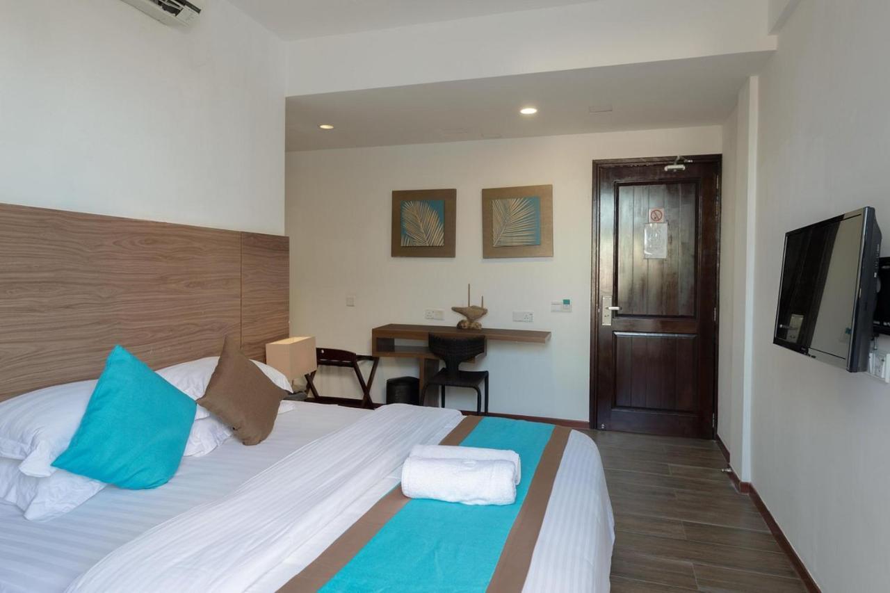 Aquzz Hotel & Spa - Maldives Маафуши Экстерьер фото