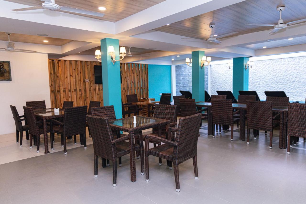 Aquzz Hotel & Spa - Maldives Маафуши Экстерьер фото
