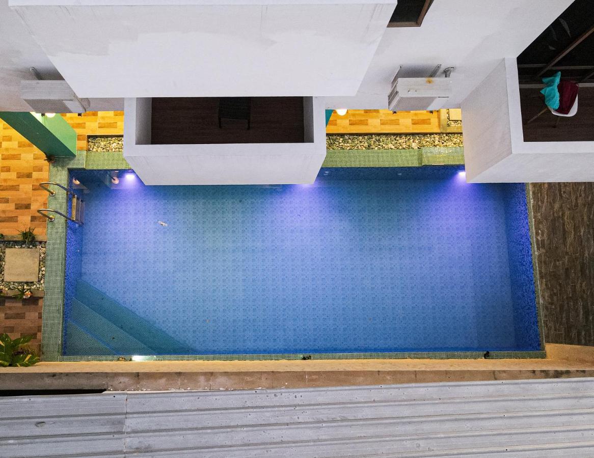Aquzz Hotel & Spa - Maldives Маафуши Экстерьер фото